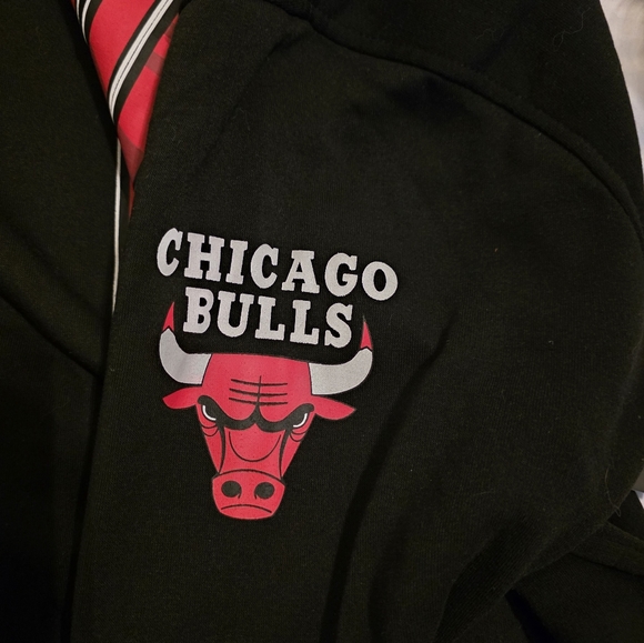 NBA New Chicago Bulls Hoodie Black Red Size L - Picture 7 of 11